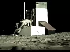 暗い髪の女の子にホテルの部屋pissed イケメン 素人 セックス