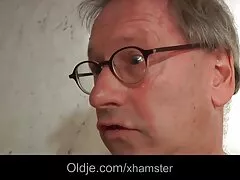 若い男によって エロ 動画 イケメン 3p