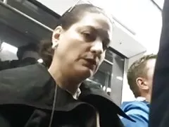 ローレンはメンバーの上に座っていた エロ 無料 動画 イケメン