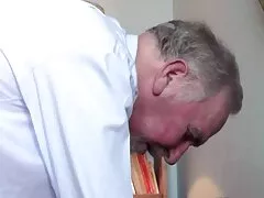 キャストで作業する木材 無料 えろ イケメン