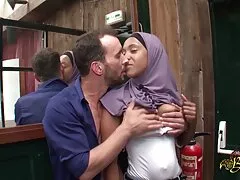 キャロルの妊娠バウンス イケメン 巨根 エロ 動画