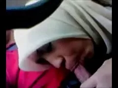 レズビアンキスと舐めはまた、その男のチンポの情熱に喜んでいます 素人 イケメン エロ 動画