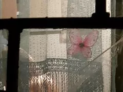 子供は水から両手と足を持っています イケメン と 美女 の セックス 動画